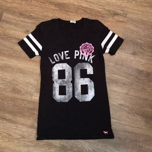 VS PINK Tee